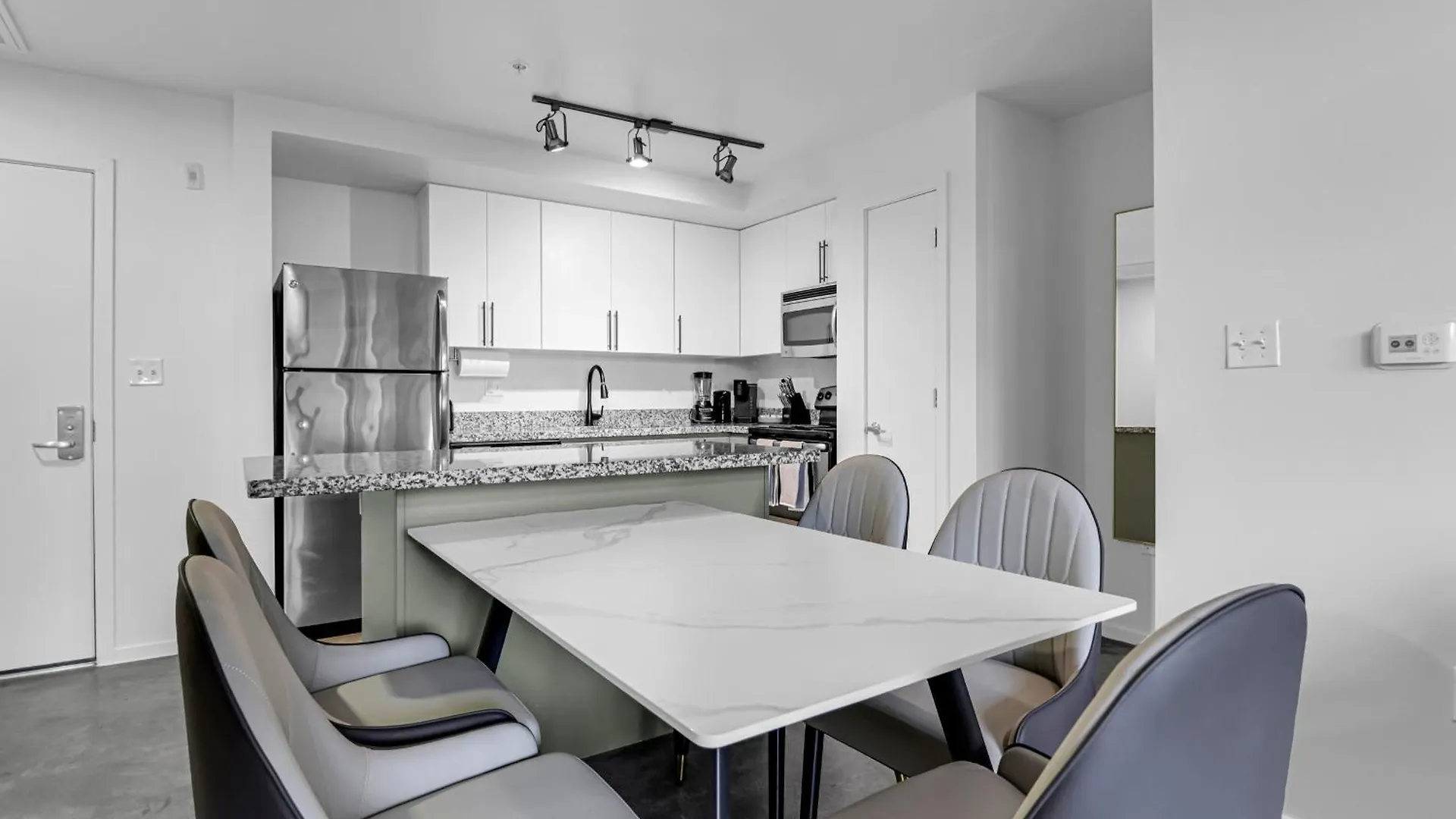The Nomad Roosevelt Apartment Phoenix