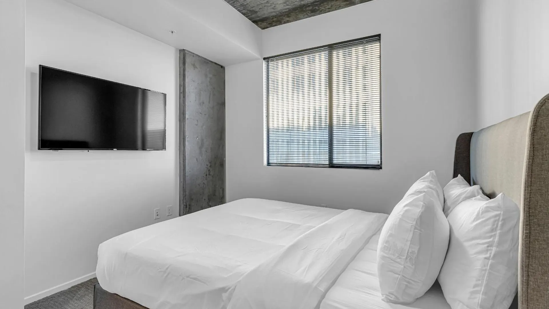The Nomad Roosevelt Apartment Phoenix