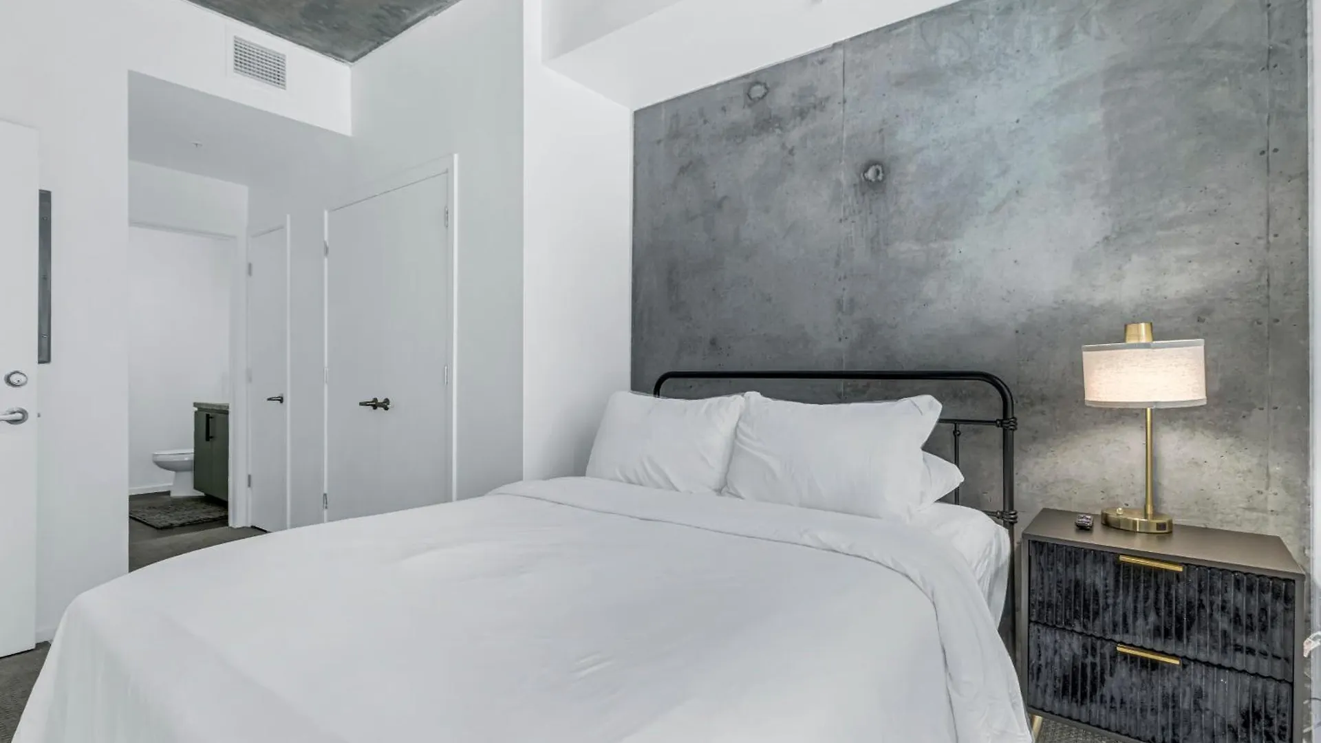 The Nomad Roosevelt Apartment Phoenix