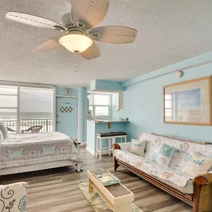 updated-daytona-beach-oceanfront-studio-w-pool.thedaytonabeachhotels.com/