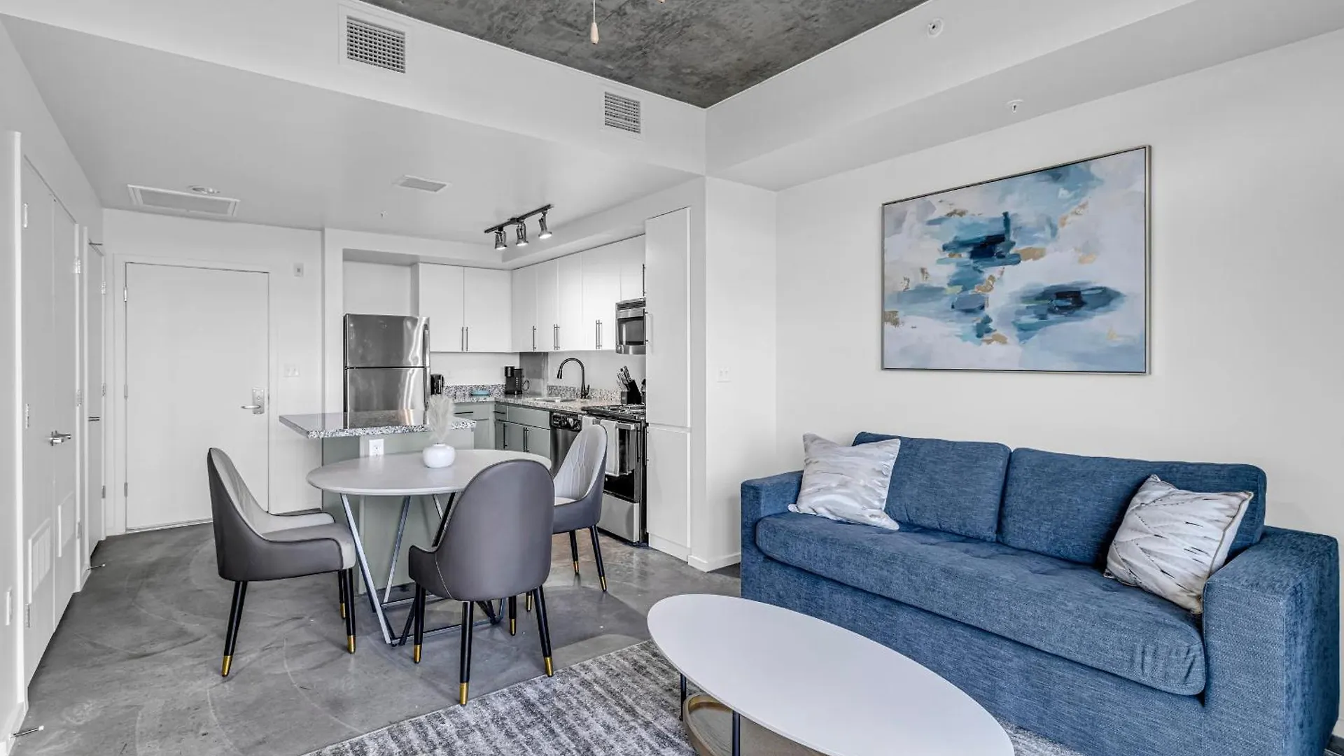 The Nomad Roosevelt Apartment Phoenix