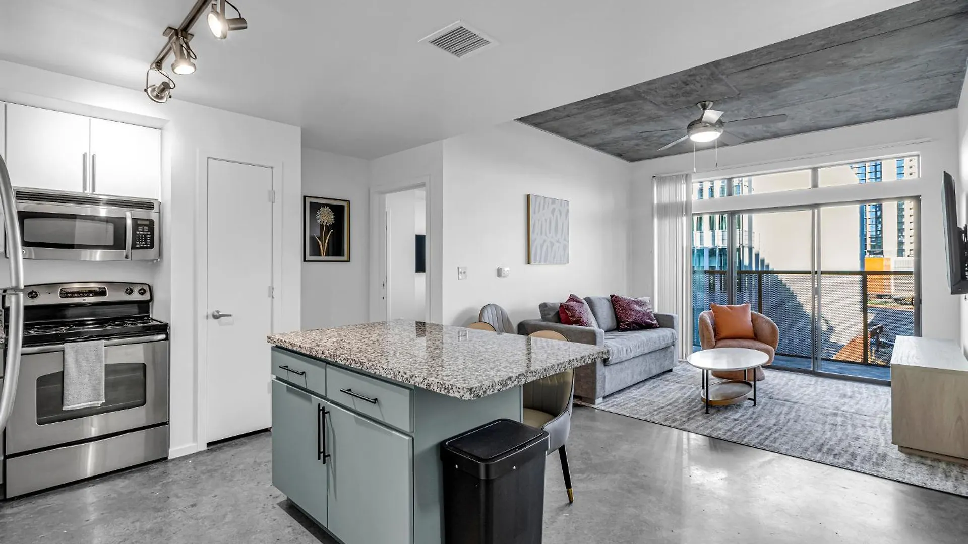 The Nomad Roosevelt Apartment Phoenix