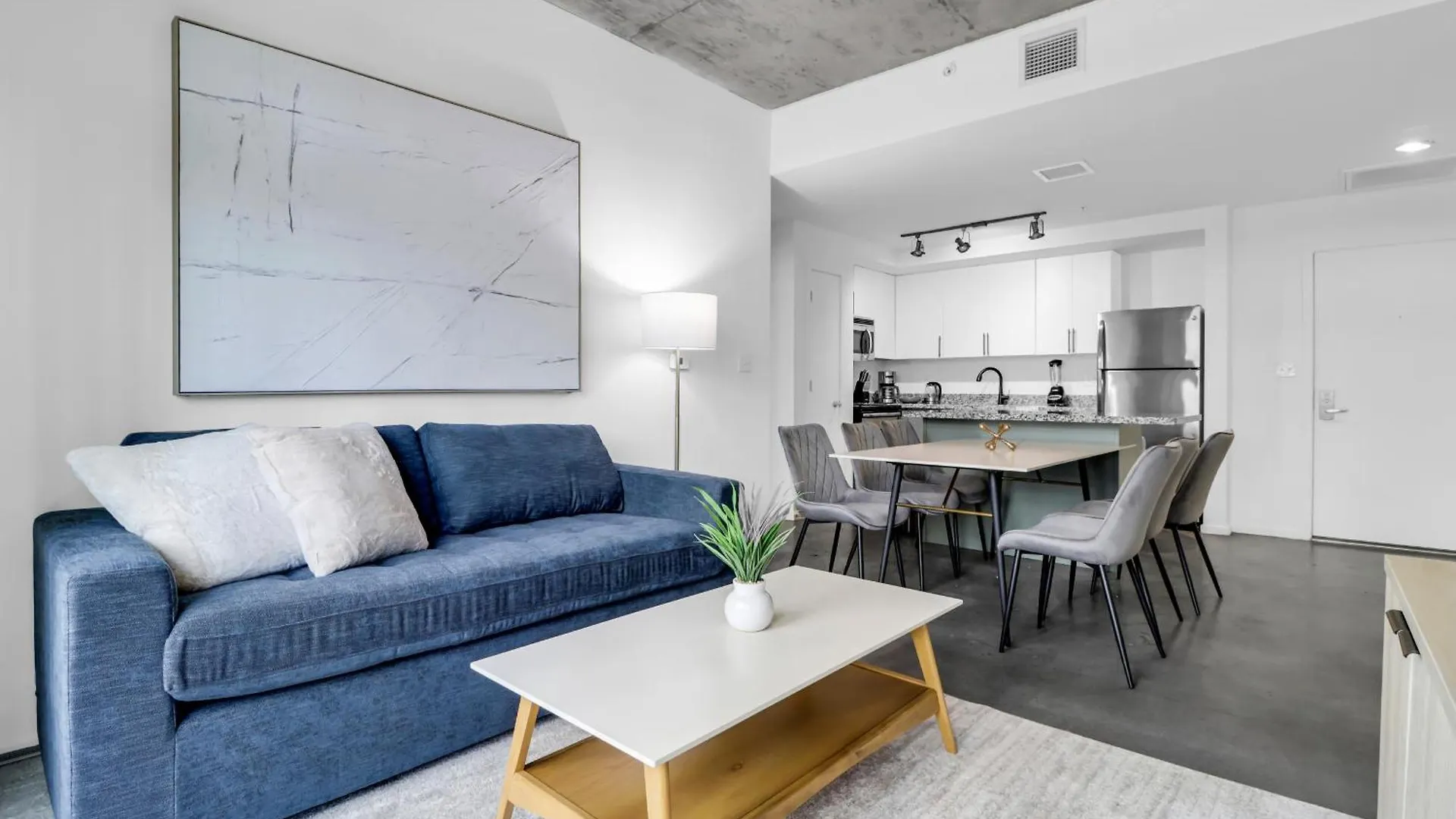 The Nomad Roosevelt Apartment Phoenix